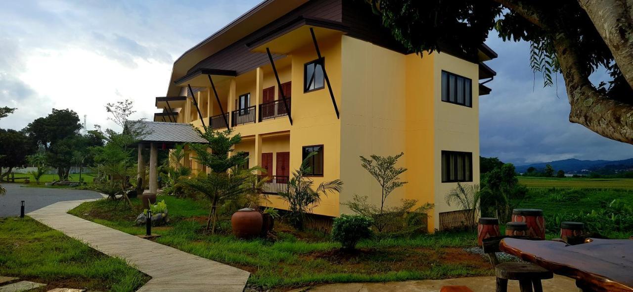 Baan Sakuna Chiang Khong Bagian luar foto