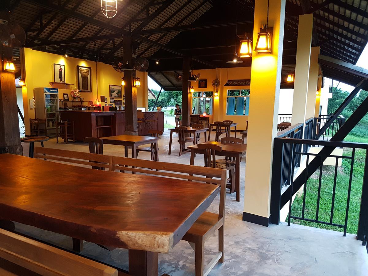 Baan Sakuna Chiang Khong Bagian luar foto
