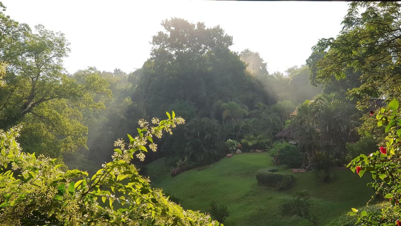 Baan Sakuna Chiang Khong Bagian luar foto