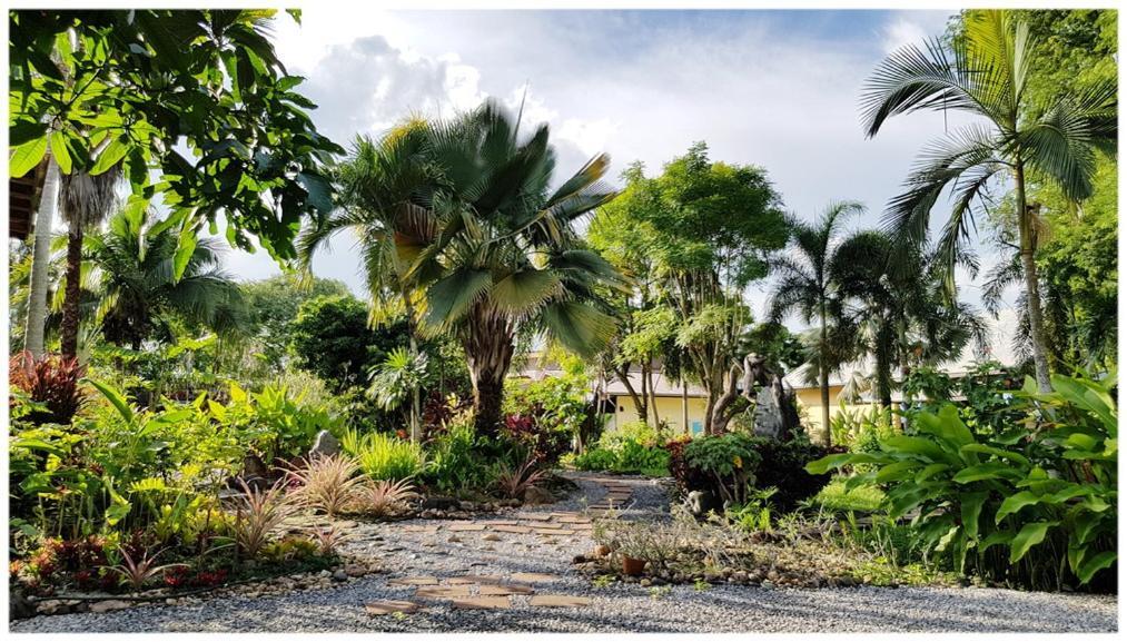 Baan Sakuna Chiang Khong Bagian luar foto